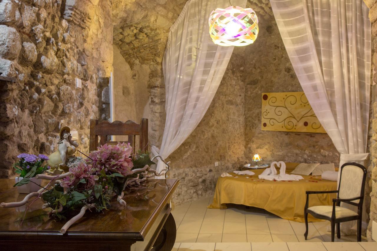 Donnaciccina Accomodation Tropea Buitenkant foto