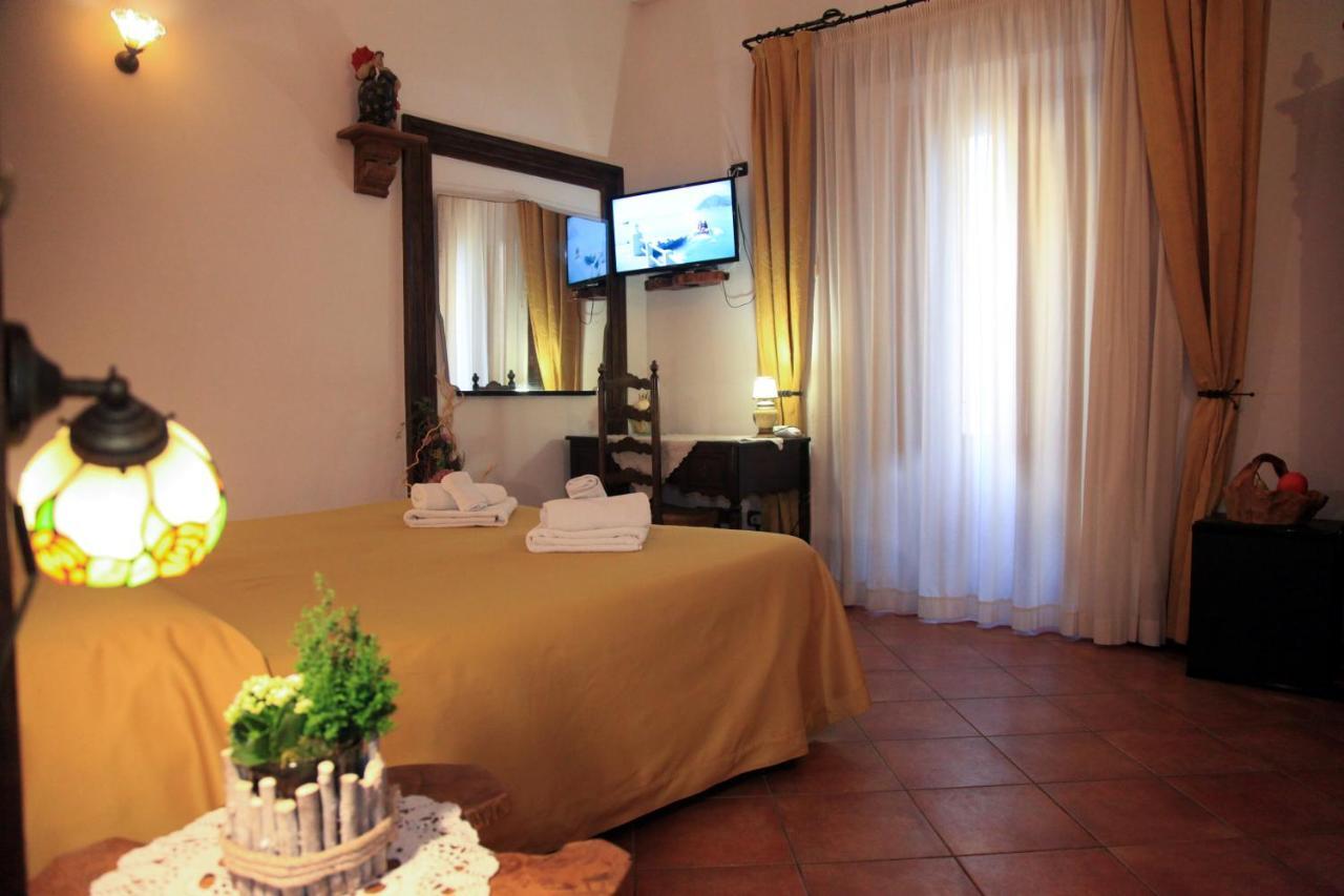Donnaciccina Accomodation Tropea Buitenkant foto