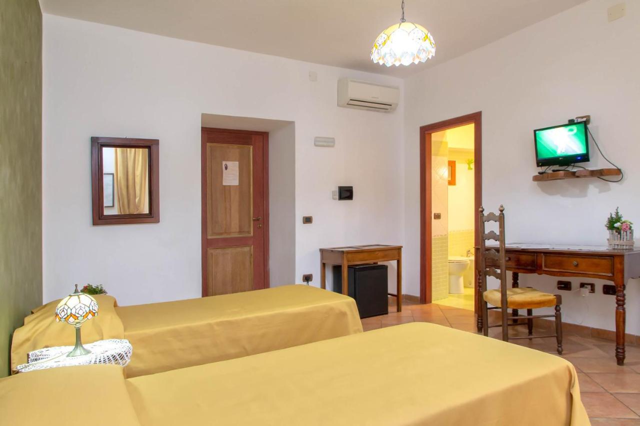 Donnaciccina Accomodation Tropea Buitenkant foto