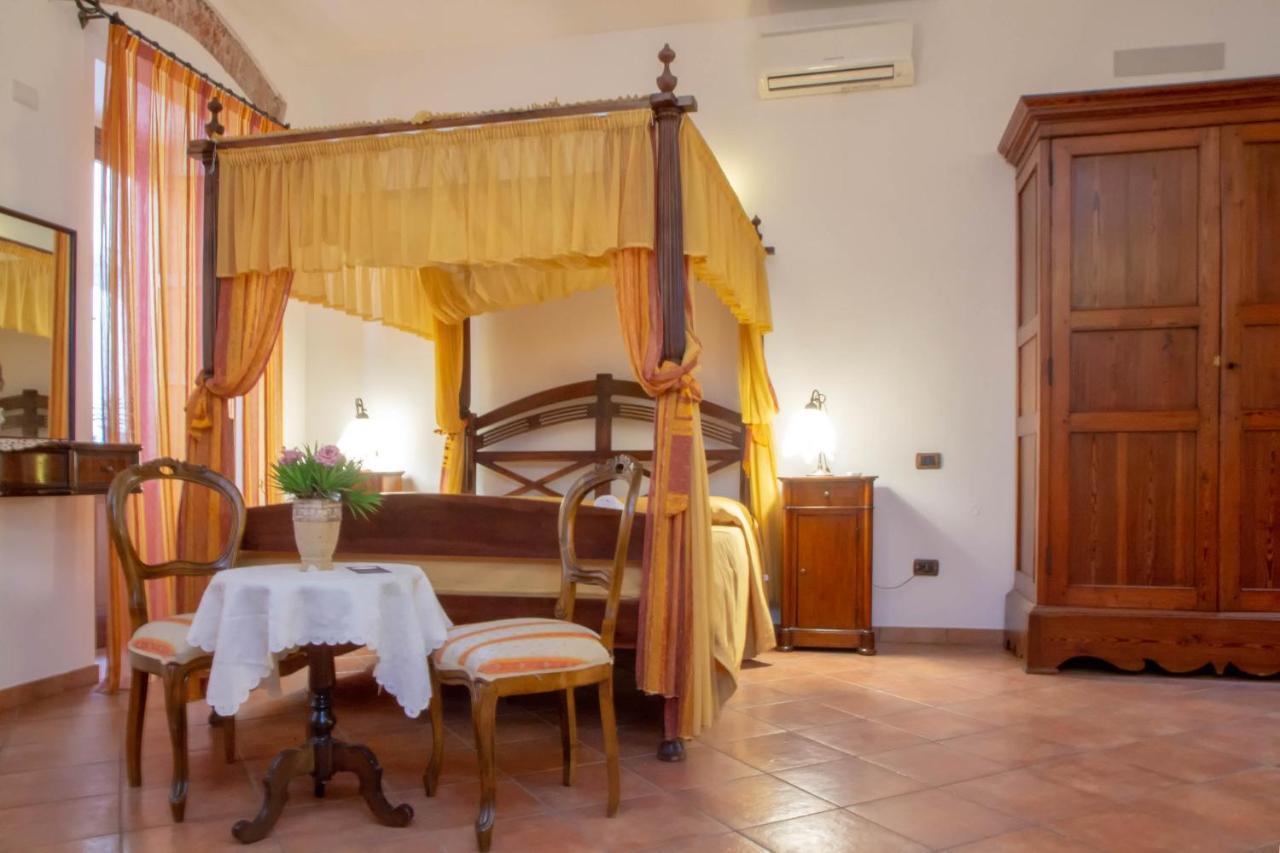 Donnaciccina Accomodation Tropea Buitenkant foto